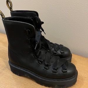 Dr Martens Trevonna platform boot - size 9(US, women) - Rare
